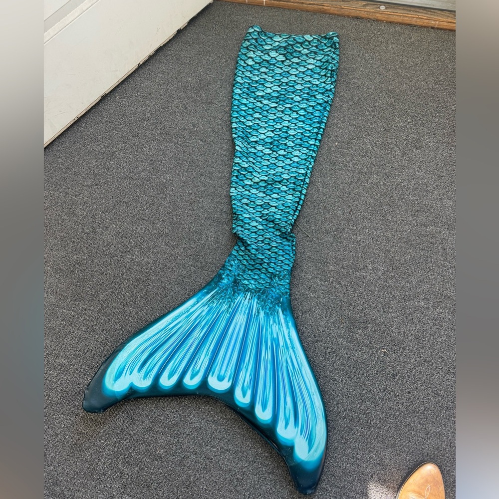 Mermaid Tail costume girls 12 for swimming by finfun
